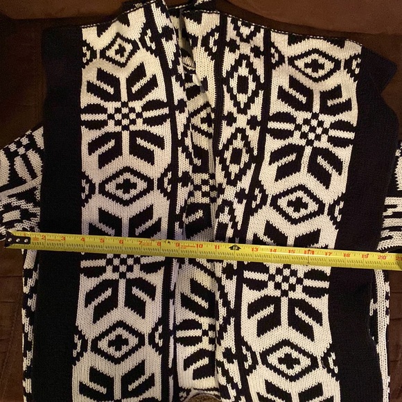 Old Navy Fair Isle Cardigan Size Large - Picture 5 of 5